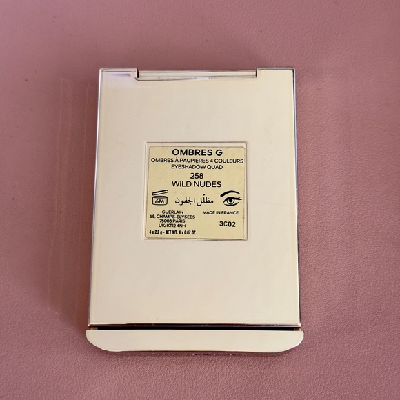 GUERLAIN Ombres G Eyeshadow Quad - 530 Majestic Rose - Picture 12 of 15